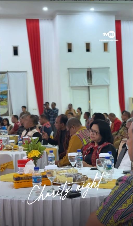 Kasubag TU TVRI NTT bersama tim hadir di Aula Rumah Jabatan Gubernur NTT